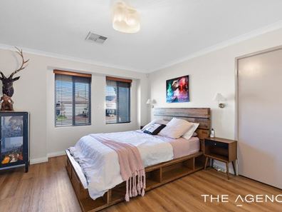 11 Dryandra Elbow, Atwell WA 6164