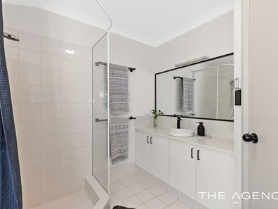 11 Dryandra Elbow, Atwell WA 6164