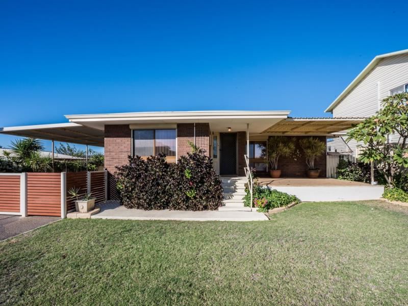 64 Hillview Drive, Drummond Cove WA 6532