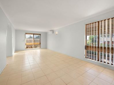 64 Hillview Drive, Drummond Cove WA 6532