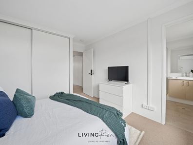 Room/6  61 Yateley Way, Wellard WA 6170