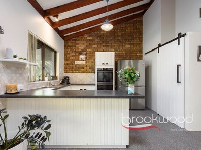 42 Feldman Crescent, Parkerville WA 6081