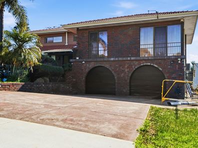 24 McBeth Way, Kardinya WA 6163