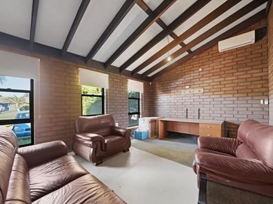24 McBeth Way, Kardinya WA 6163