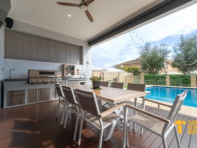 43 Doney Street, Alfred Cove WA 6154