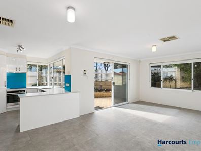 273 Grand Promenade, Doubleview WA 6018