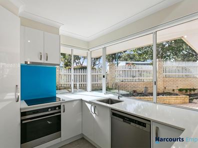 273 Grand Promenade, Doubleview WA 6018