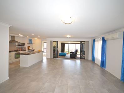 25 Isabelline Terrace, Karnup WA 6176