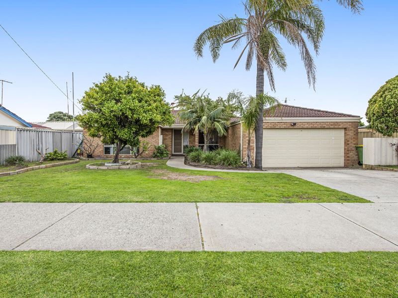 9 Murchison Road, Cooloongup WA 6168