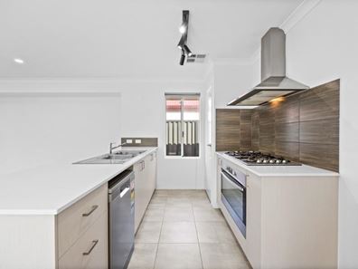36 Wistow Drive, Aveley WA 6069