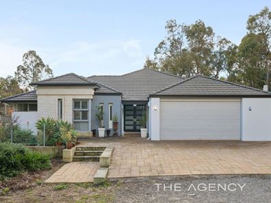 16 Strawberry Hill Drive, Gidgegannup WA 6083