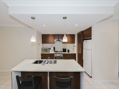 23/5 Eastleigh Loop, Currambine WA 6028