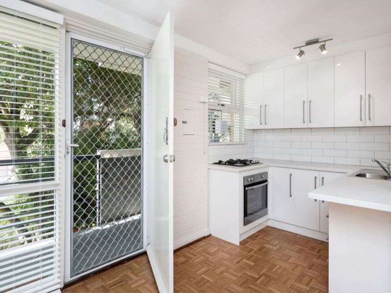 110/14 McNamara Way, Cottesloe WA 6011