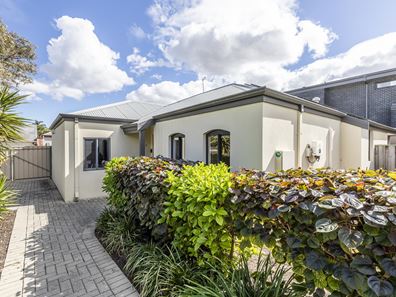 11C Fairfield Street, Mount Hawthorn WA 6016