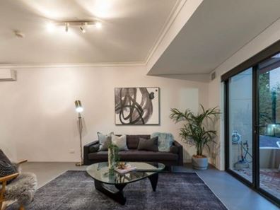 19/212 Railway Parade, West Leederville WA 6007