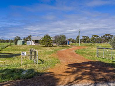 91 Cooper Street, Moora WA 6510