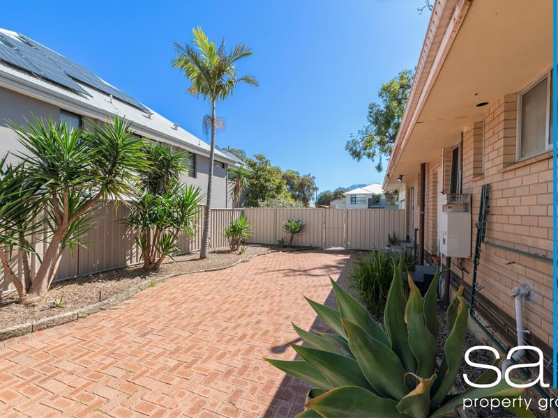 1/9 Hewitt, Booragoon WA 6154