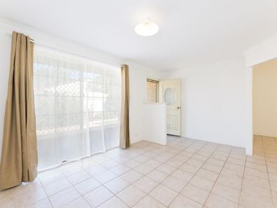 2/3 Fuchsia Place, Halls Head WA 6210
