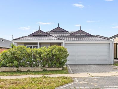 7 Hacienda Drive, Clarkson WA 6030