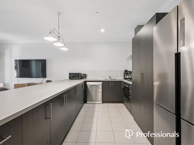 2C Pearce Avenue, Forrestfield WA 6058