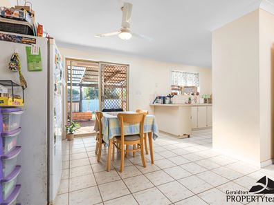 11 Astron Place, Waggrakine WA 6530