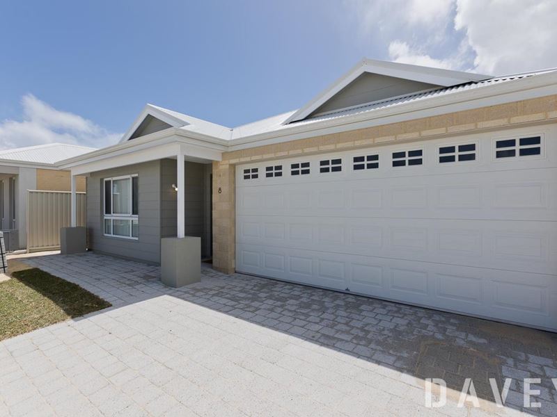 8 Merewether Avenue, Alkimos WA 6038