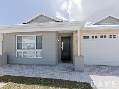 8 Merewether Avenue, Alkimos WA 6038