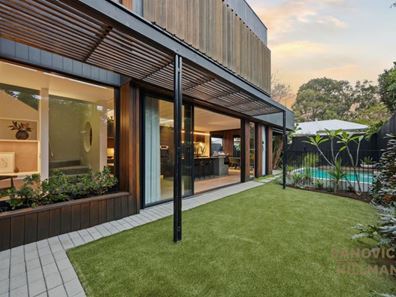 21 Yilgarn Street, Shenton Park WA 6008