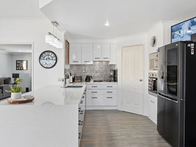 52 Turkich Parade, Aveley WA 6069