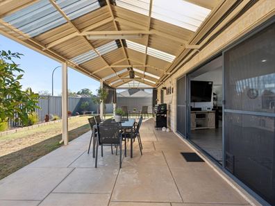 52 Turkich Parade, Aveley WA 6069