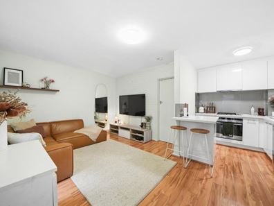 7/9 Currie Street, Jolimont WA 6014