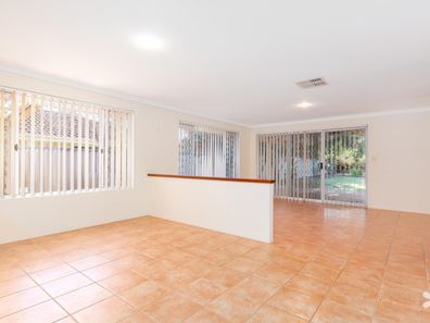 11 Wyong Road, Bentley WA 6102