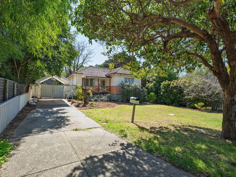 17 Hoyle Road, Medina WA 6167