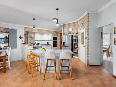 8 Oates Close, Usher WA 6230