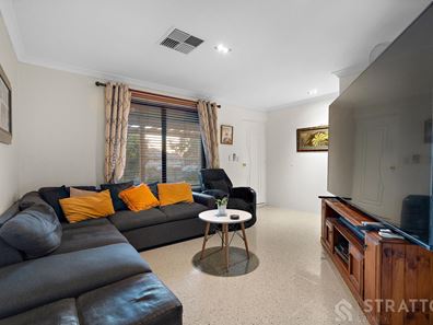 25 Mariana Close, Maddington WA 6109