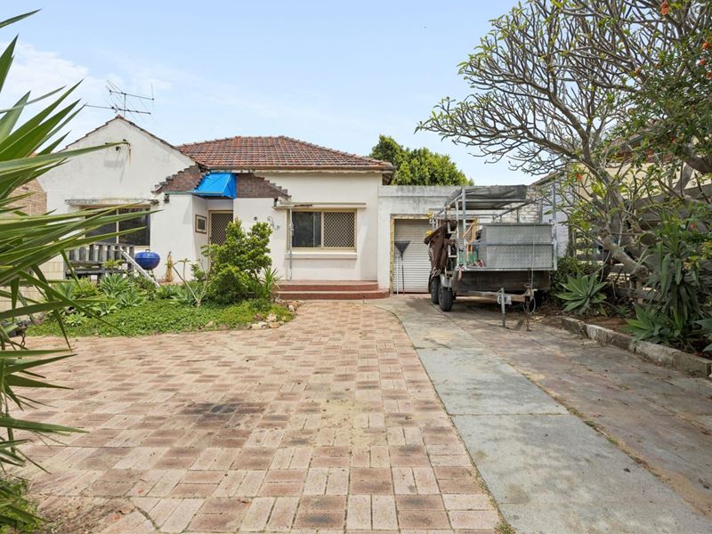 243 Scarborough Beach Road, Doubleview