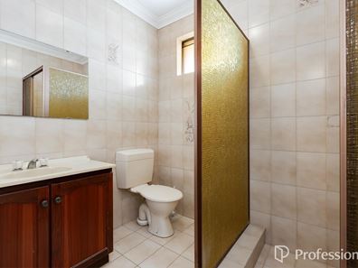 135 Jones Street, Stirling WA 6021