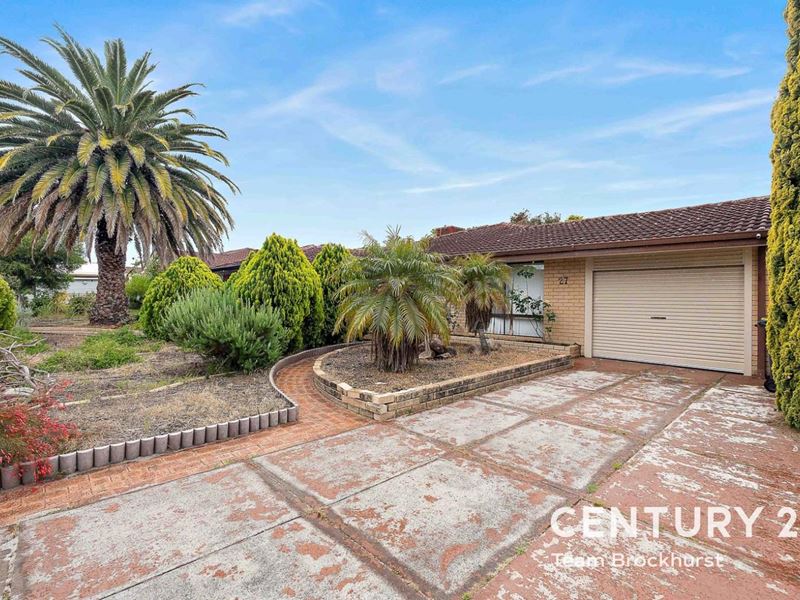 27 Lakesend Road, Thornlie WA 6108