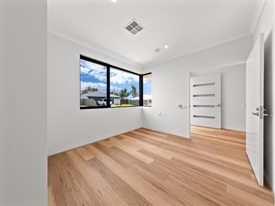 5 Krill Road, Dalyellup WA 6230