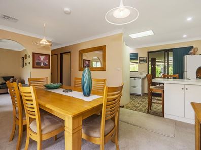 31 Fendam Street, Waikiki WA 6169