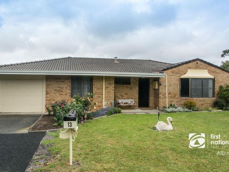 13 Wollaston Road, Middleton Beach