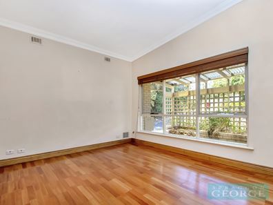 27 Taylor Way, Hillarys WA 6025