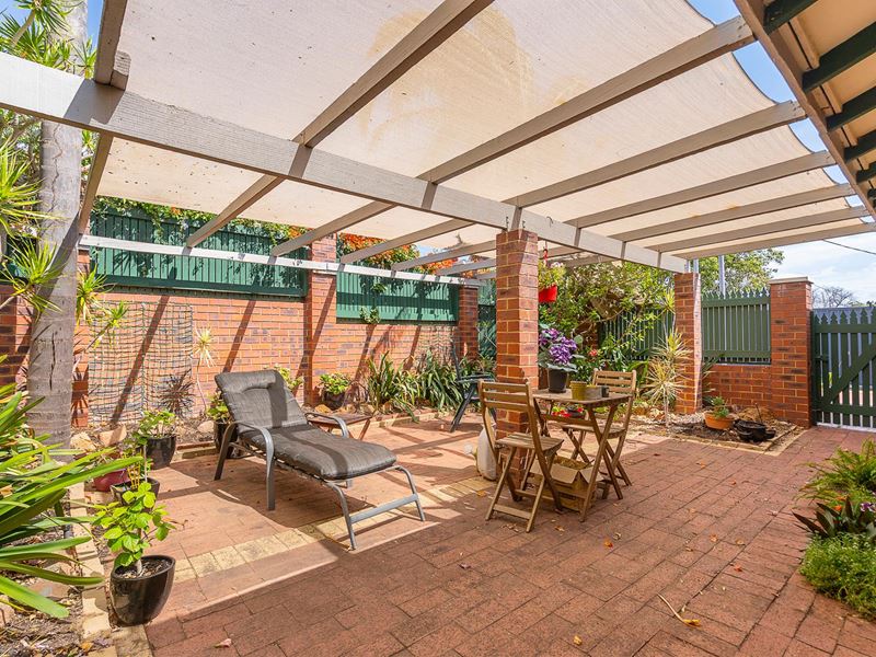 118A Grand Promenade, Doubleview WA 6018