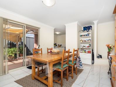 118A Grand Promenade, Doubleview WA 6018