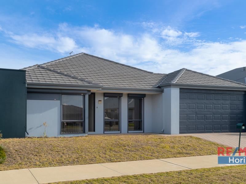 8 Fuchsia Street, Karnup WA 6176