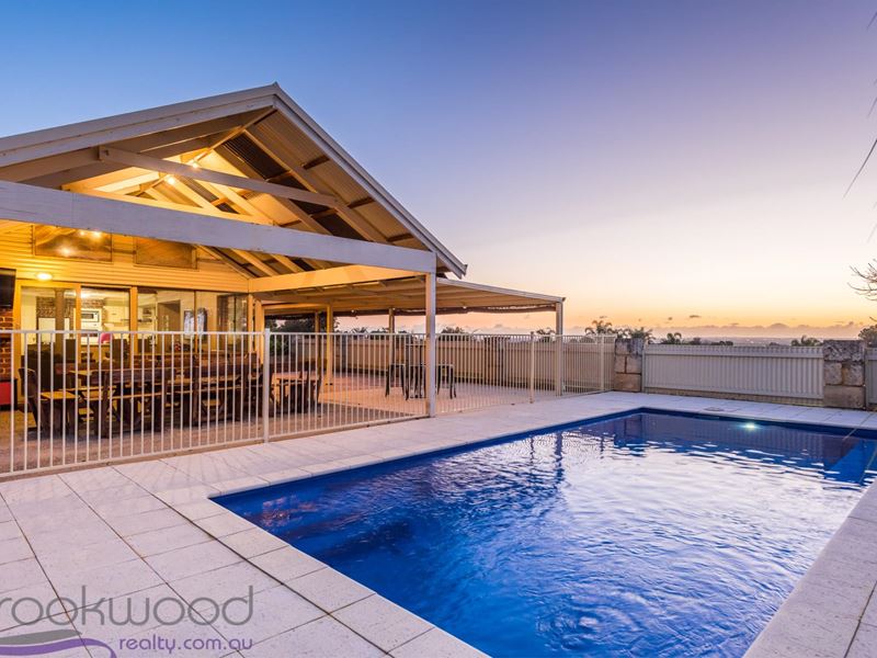 15 Eaglemont Drive, Swan View