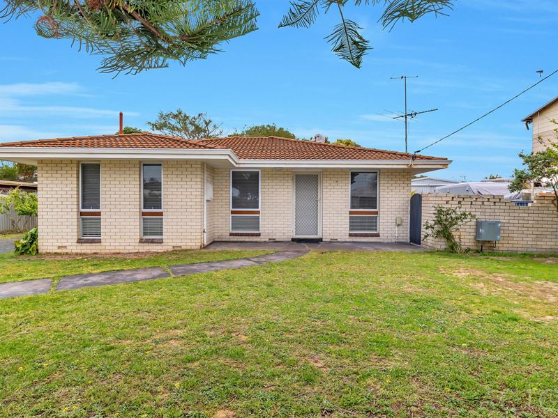 17 Cavender Street, Singleton WA 6175