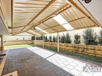 10 Consulate Court, Thornlie WA 6108