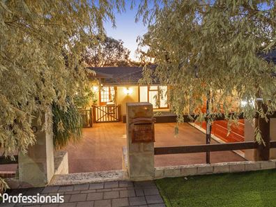 10 Linton Street, Byford WA 6122