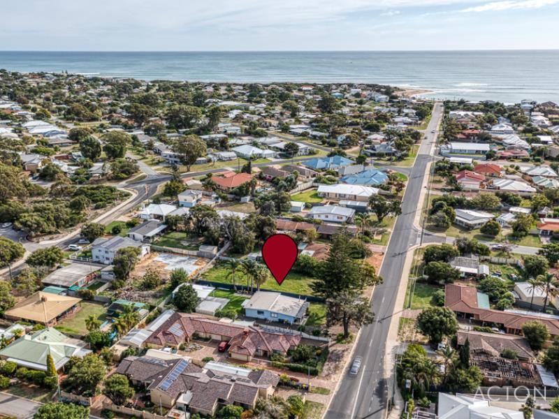 25 Mercedes Avenue, Falcon